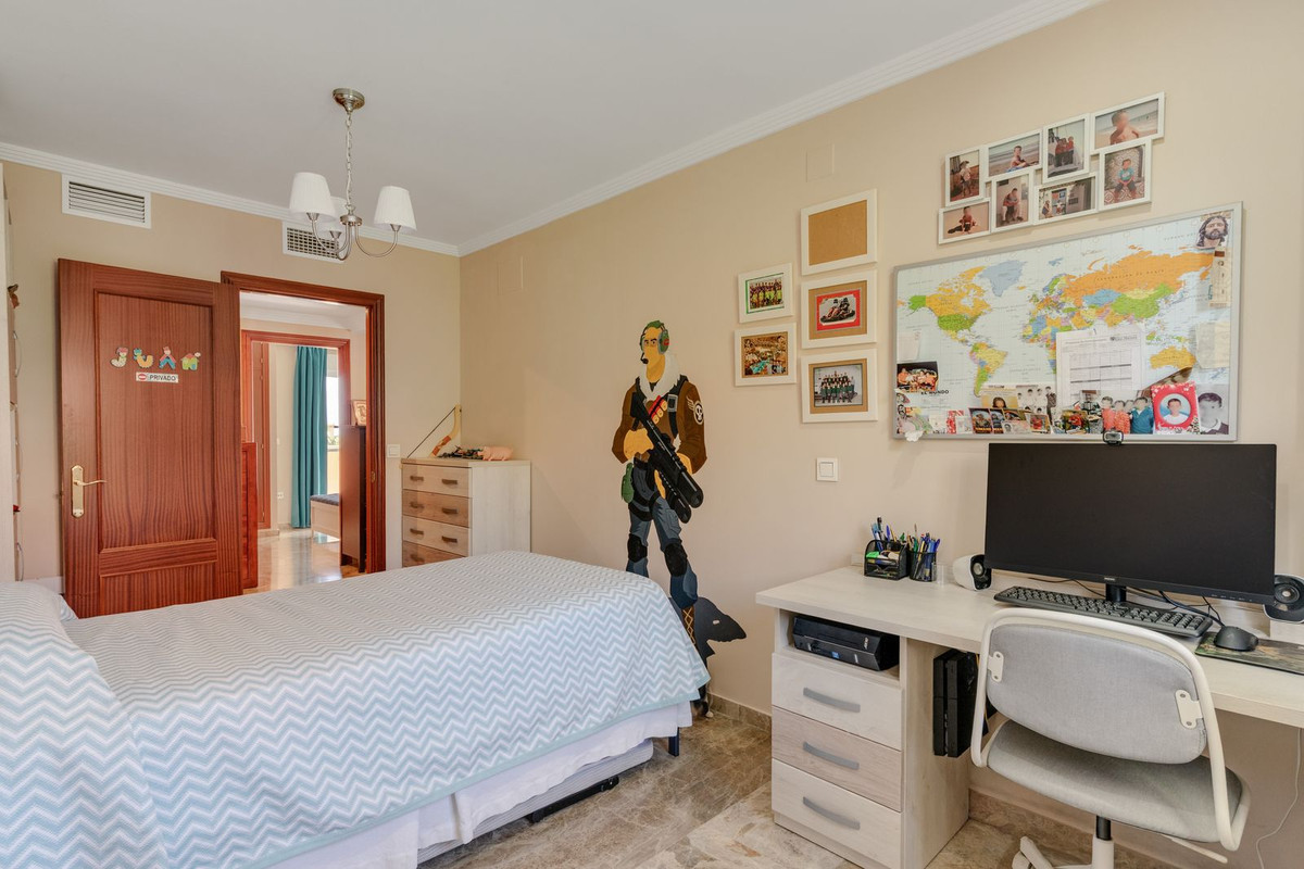 3 Bed Townhouse for sale in Estepona Costa Del Sol, Málaga, Spain
