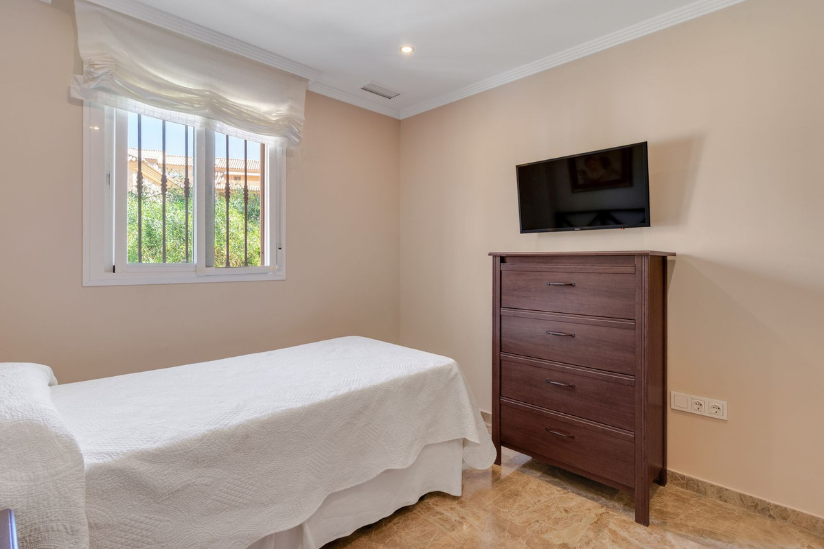3 Bed Townhouse for sale in Estepona Costa Del Sol, Málaga, Spain