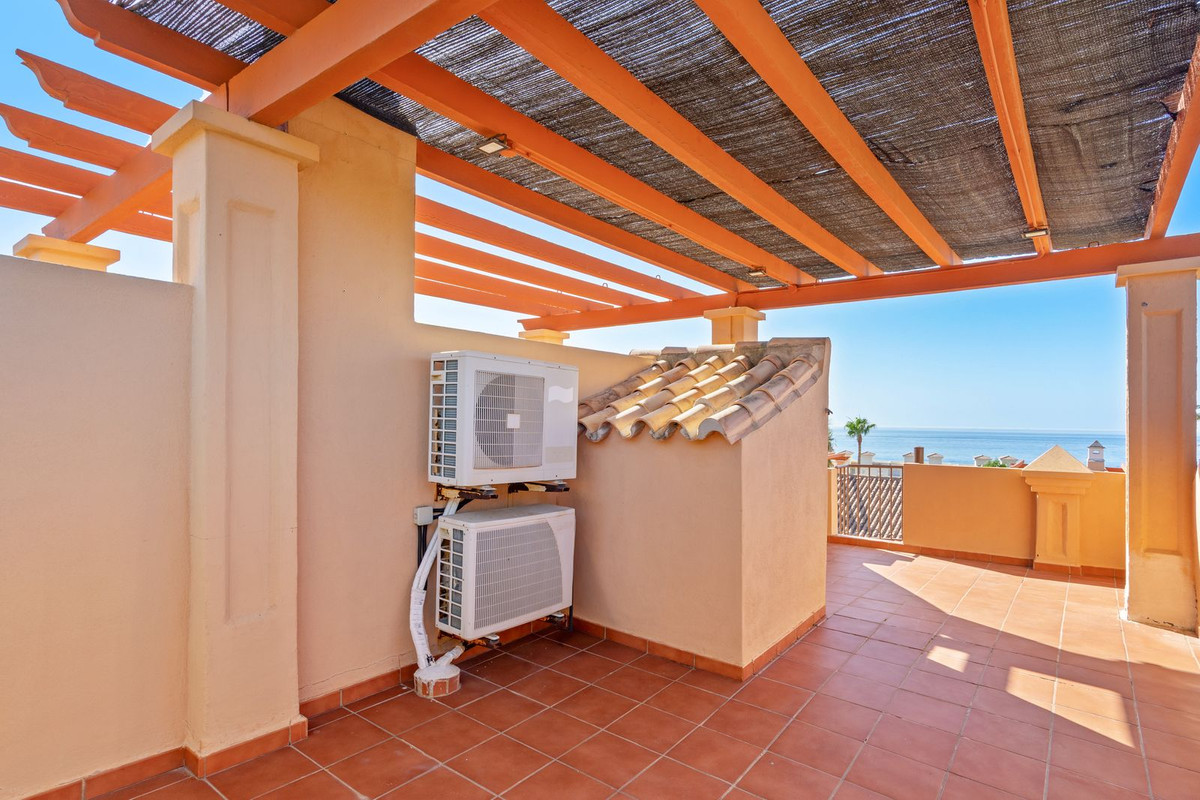 3 Bed Townhouse for sale in Estepona Costa Del Sol, Málaga, Spain