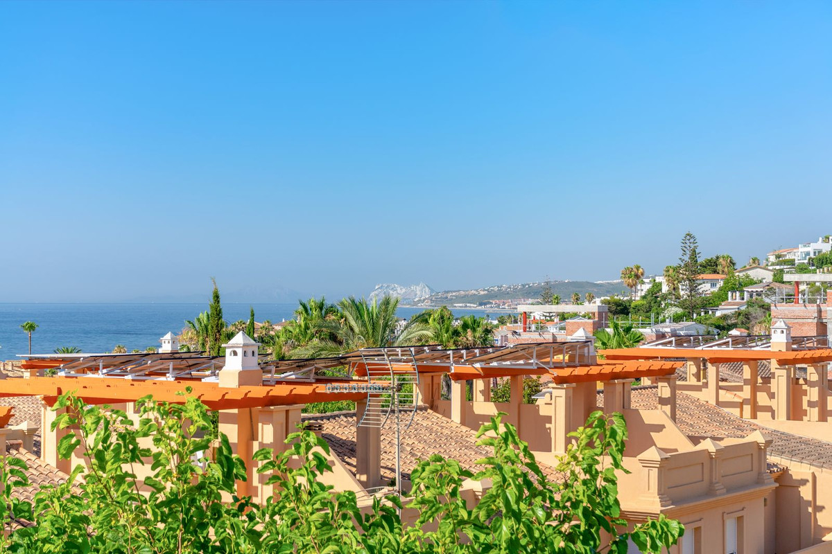 3 Bed Townhouse for sale in Estepona Costa Del Sol, Málaga, Spain