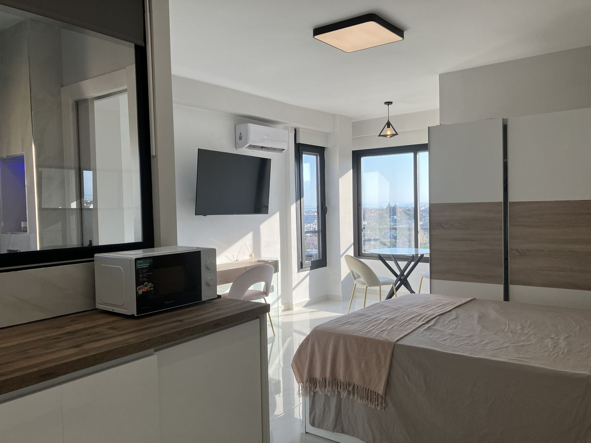 1 Bed Apartment for sale in Aloha Costa Del Sol, Málaga, Spain