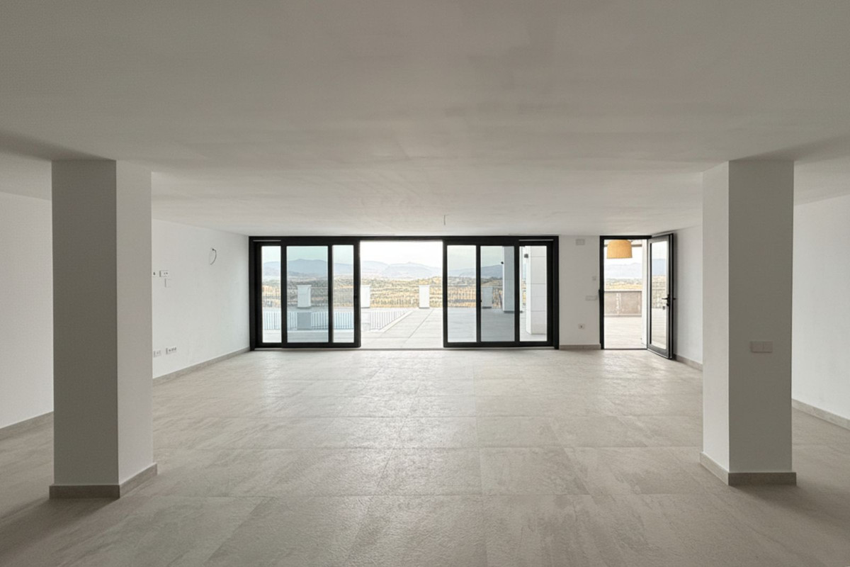 4 Bed Townhouse for sale in Coín Costa Del Sol, Málaga, Spain