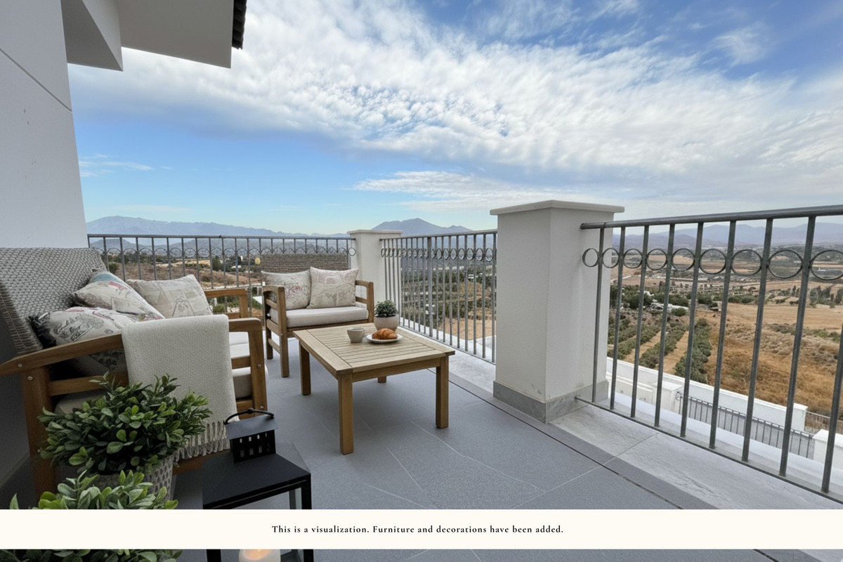 4 Bed Townhouse for sale in Coín Costa Del Sol, Málaga, Spain