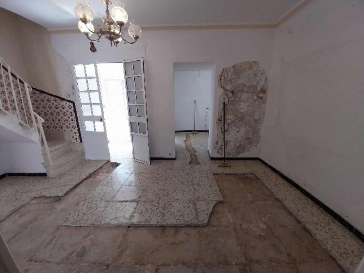 4 Bed Townhouse for sale in Alhaurín El Grande Costa Del Sol, Málaga, Spain