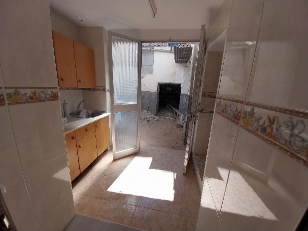 4 Bed Townhouse for sale in Alhaurín El Grande Costa Del Sol, Málaga, Spain