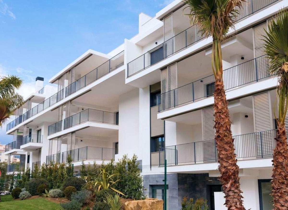 2 Bed Apartment for sale in Estepona Costa Del Sol, Málaga, Spain