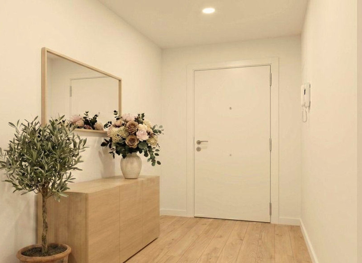2 Bed Apartment for sale in Estepona Costa Del Sol, Málaga, Spain