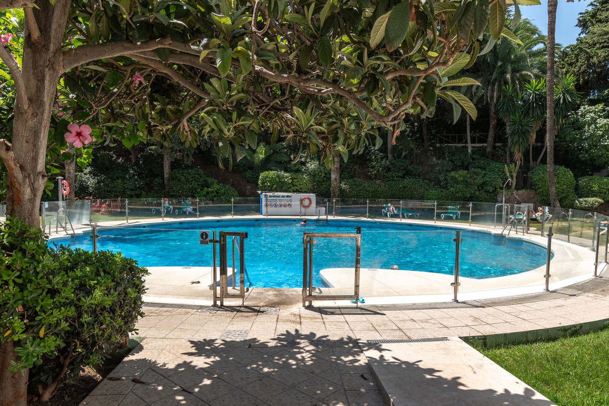 1 Bed Apartment for sale in The Golden Mile Costa Del Sol, Málaga, Spain