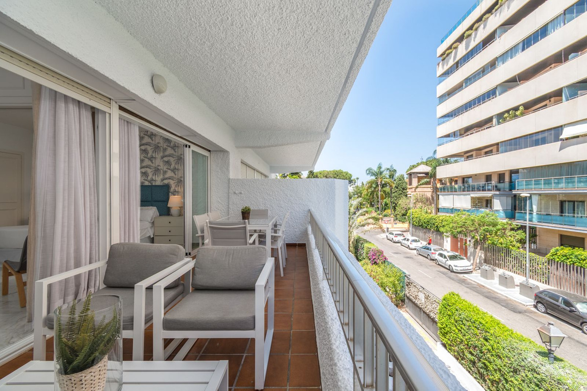 1 Bed Apartment for sale in The Golden Mile Costa Del Sol, Málaga, Spain