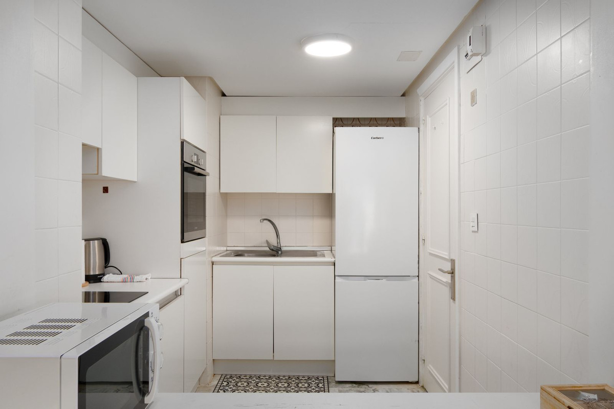 1 Bed Apartment for sale in The Golden Mile Costa Del Sol, Málaga, Spain