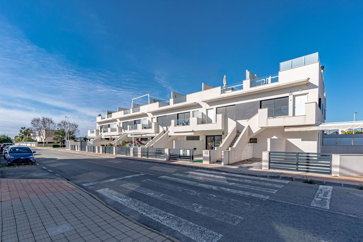 Se vende Apartamento Planta Baja de 2 dormitorios en Costa Calida, Murcia, España