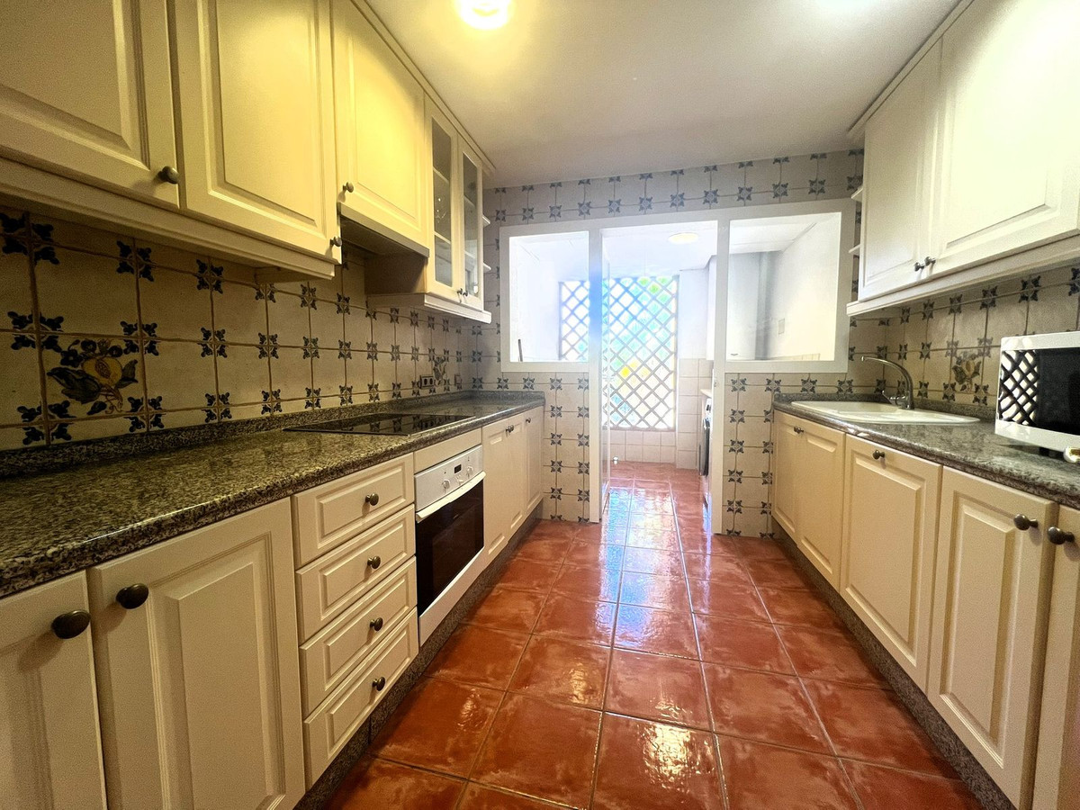 3 Bed Apartment for sale in Atalaya Costa Del Sol, Málaga, Spain