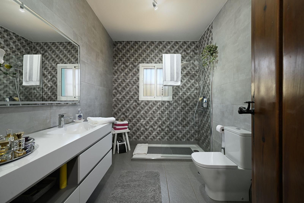 3 Bed Townhouse for sale in Alhaurín El Grande Costa Del Sol, Málaga, Spain