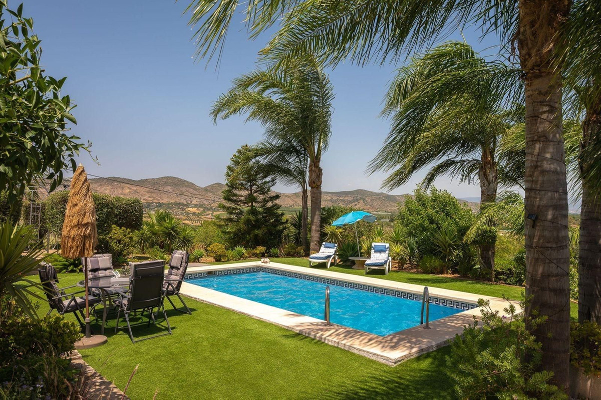 3 Bed Townhouse for sale in Alhaurín El Grande Costa Del Sol, Málaga, Spain
