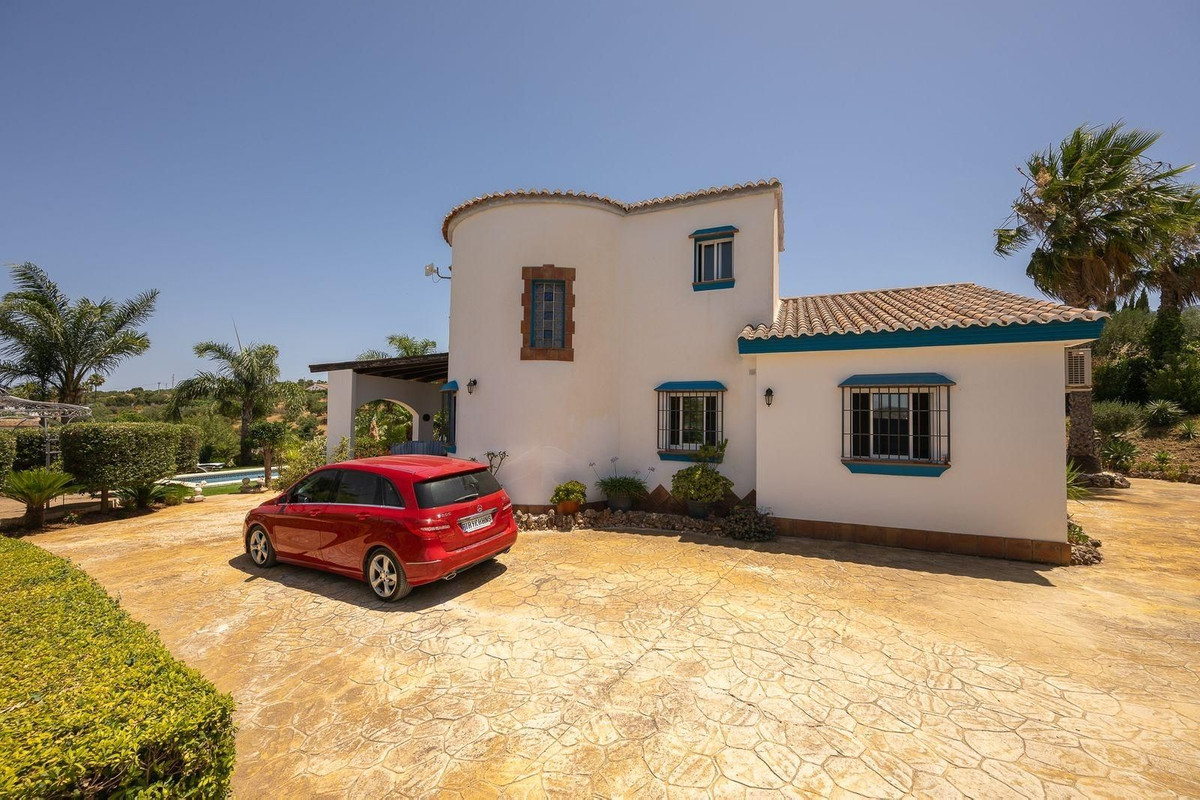 3 Bed Townhouse for sale in Alhaurín El Grande Costa Del Sol, Málaga, Spain