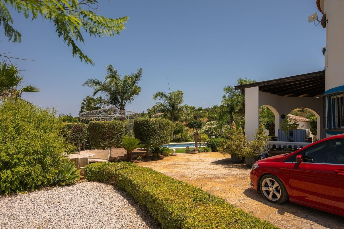 3 Bed Townhouse for sale in Alhaurín El Grande Costa Del Sol, Málaga, Spain