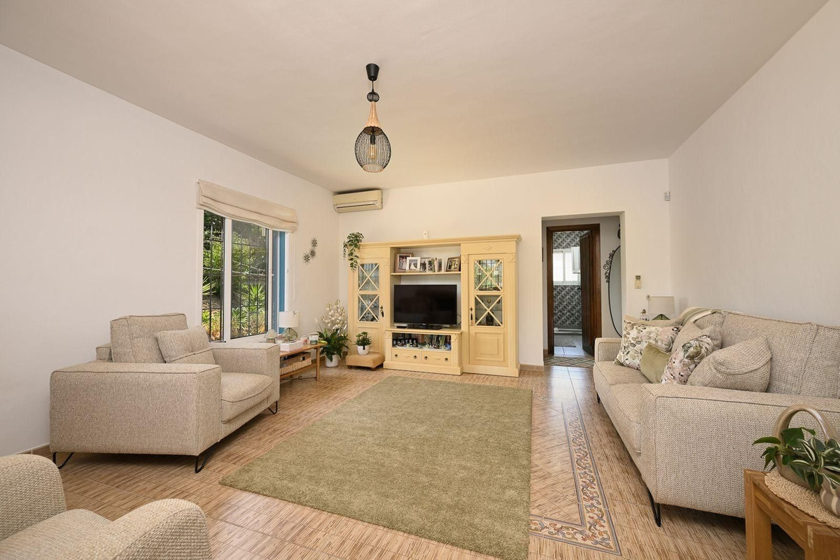 3 Bed Townhouse for sale in Alhaurín El Grande Costa Del Sol, Málaga, Spain