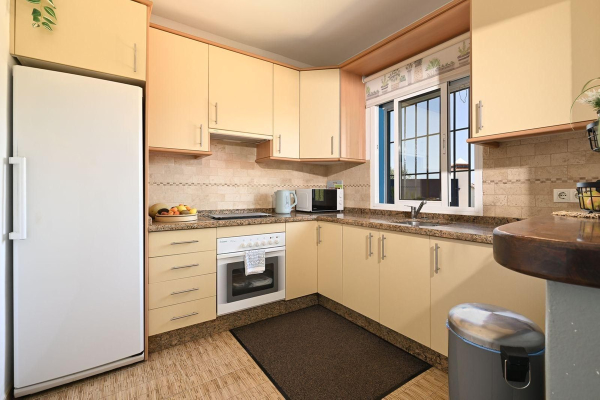 3 Bed Townhouse for sale in Alhaurín El Grande Costa Del Sol, Málaga, Spain