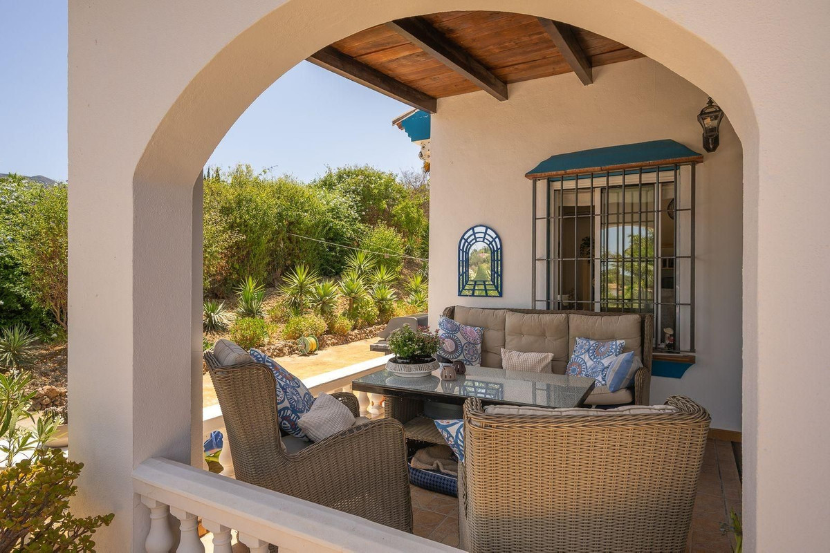 3 Bed Townhouse for sale in Alhaurín El Grande Costa Del Sol, Málaga, Spain