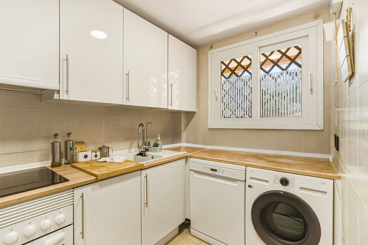 2 Bed Apartment for sale in Riviera Del Sol Costa Del Sol, Málaga, Spain