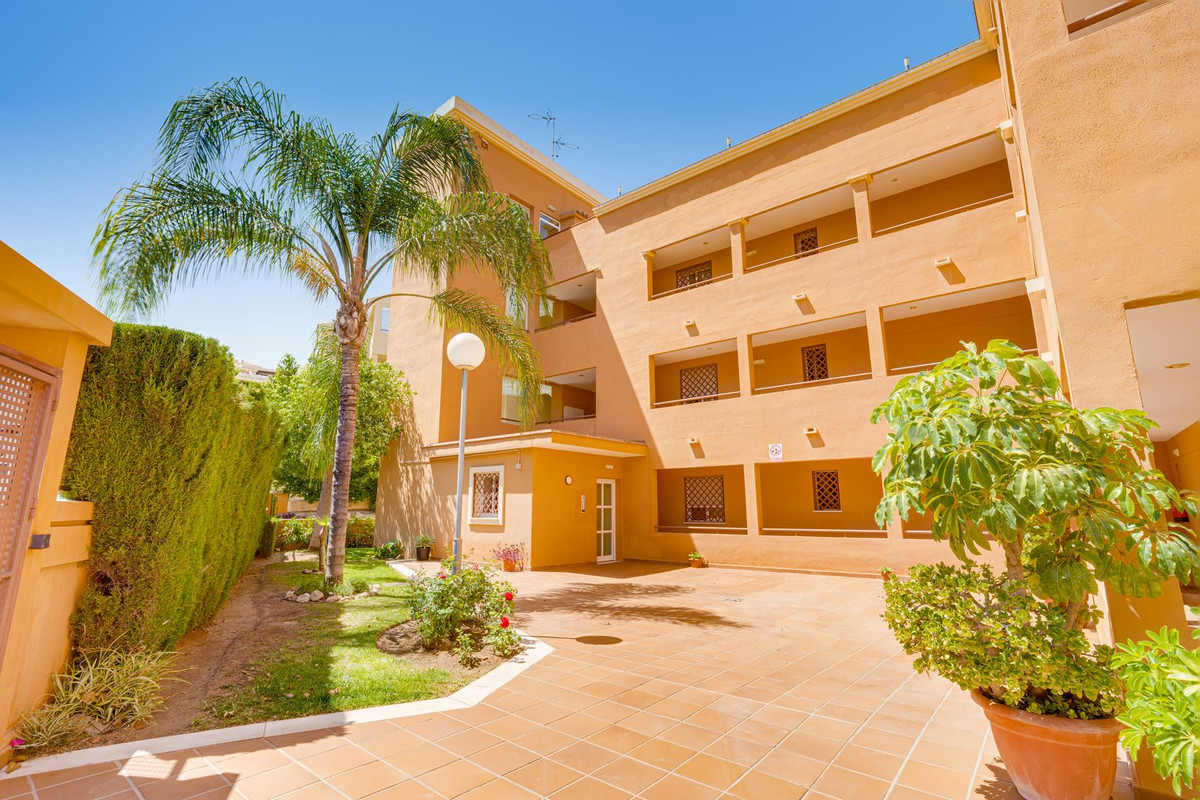 2 Bed Apartment for sale in Riviera Del Sol Costa Del Sol, Málaga, Spain