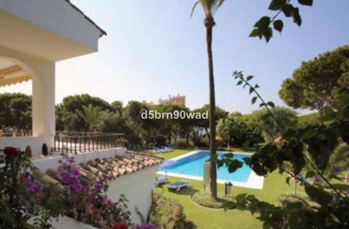 3 Bed Apartment for sale in Marbella Costa Del Sol, Málaga, Spain