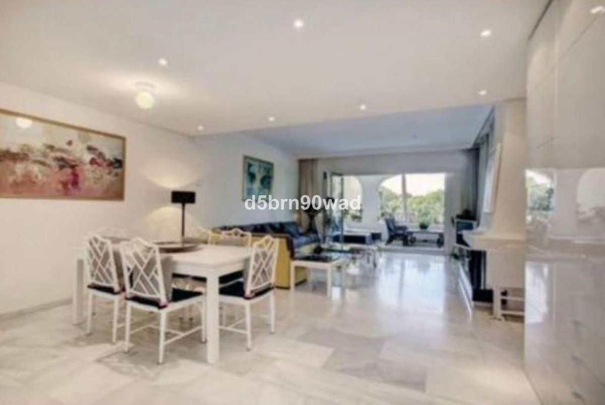 3 Bed Apartment for sale in Marbella Costa Del Sol, Málaga, Spain