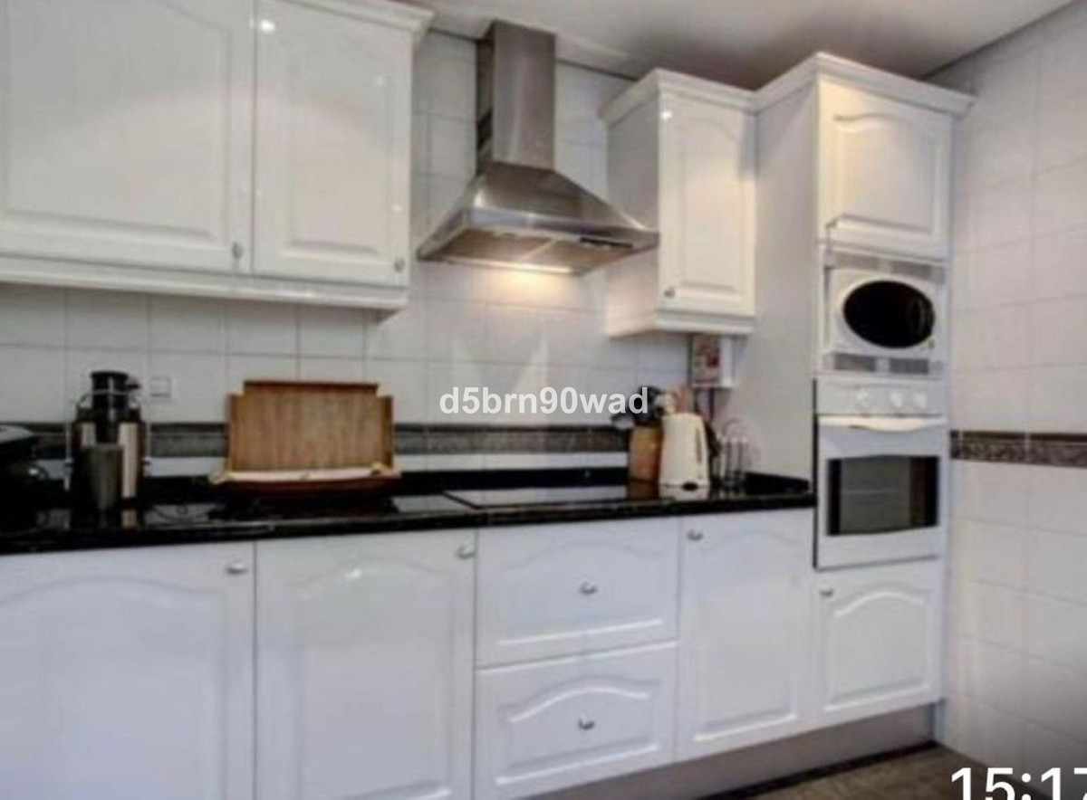 3 Bed Apartment for sale in Marbella Costa Del Sol, Málaga, Spain