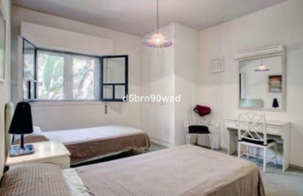 3 Bed Apartment for sale in Marbella Costa Del Sol, Málaga, Spain