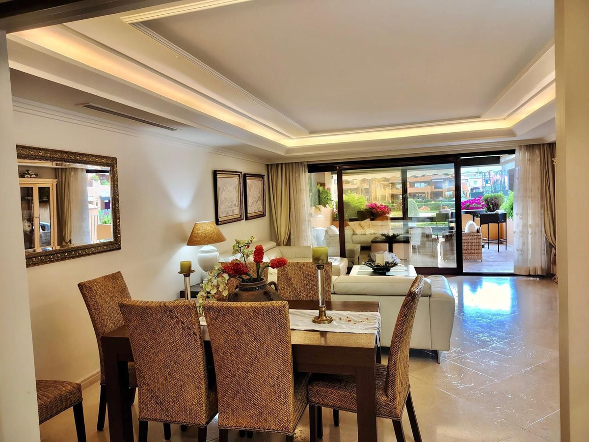 3 Bed Apartment for sale in Estepona Costa Del Sol, Málaga, Spain
