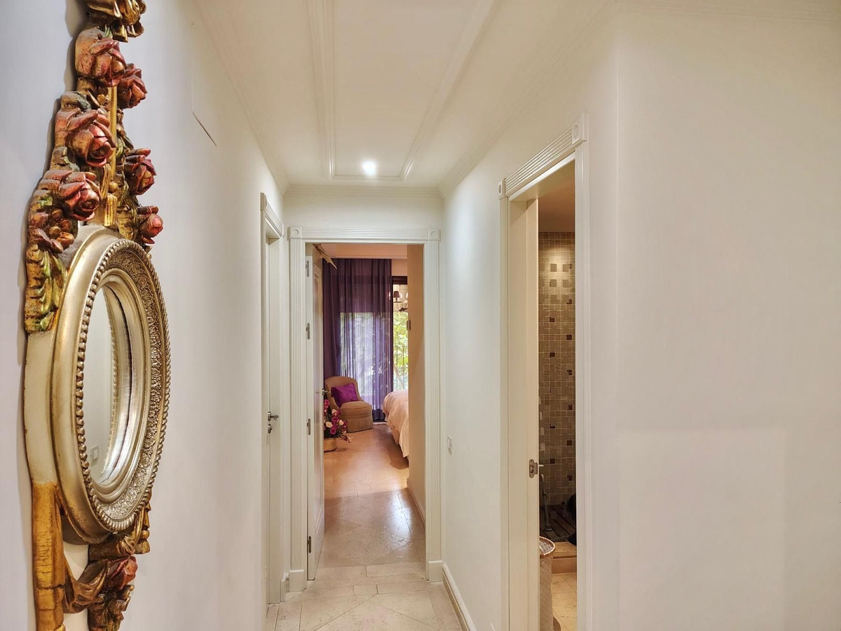 3 Bed Apartment for sale in Estepona Costa Del Sol, Málaga, Spain