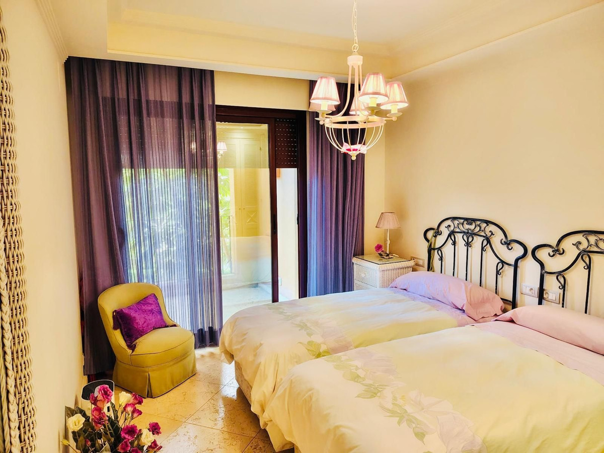 3 Bed Apartment for sale in Estepona Costa Del Sol, Málaga, Spain