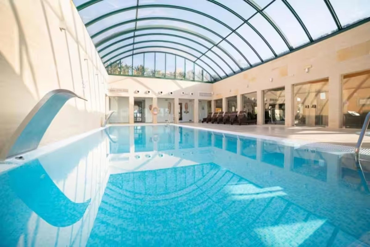 3 Bed Apartment for sale in Estepona Costa Del Sol, Málaga, Spain