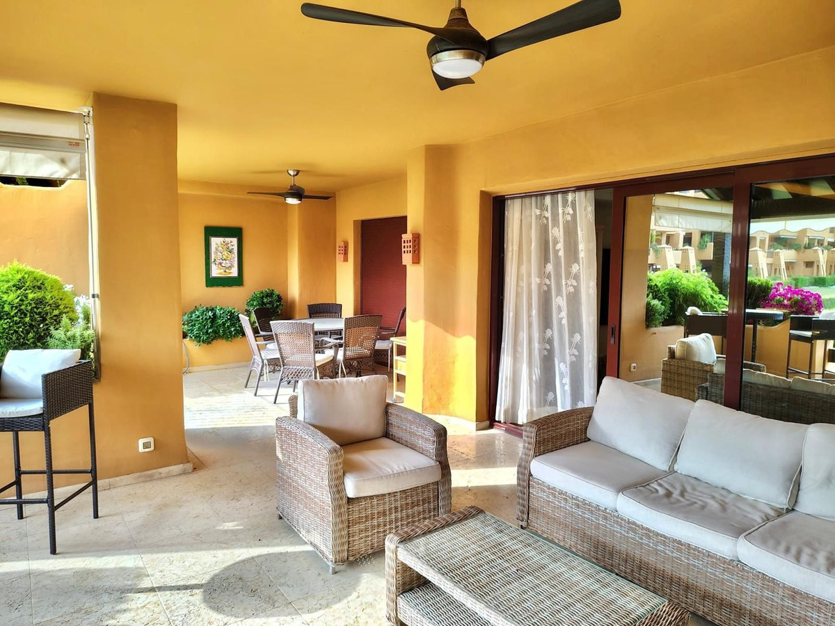 3 Bed Apartment for sale in Estepona Costa Del Sol, Málaga, Spain