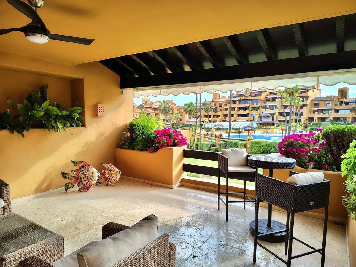 3 Bed Apartment for sale in Estepona Costa Del Sol, Málaga, Spain