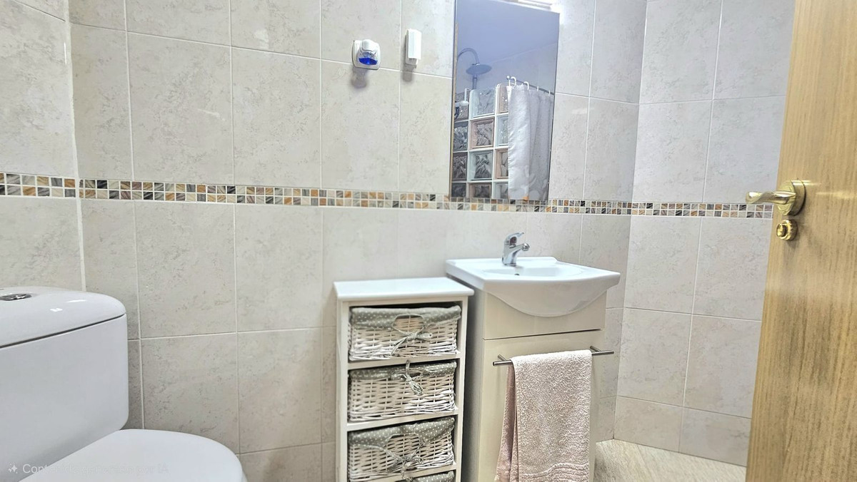 3 Bed Apartment for sale in Fuengirola Costa Del Sol, Málaga, Spain