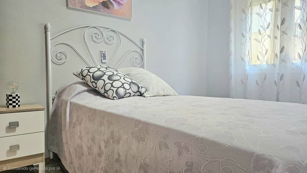 3 Bed Apartment for sale in Fuengirola Costa Del Sol, Málaga, Spain