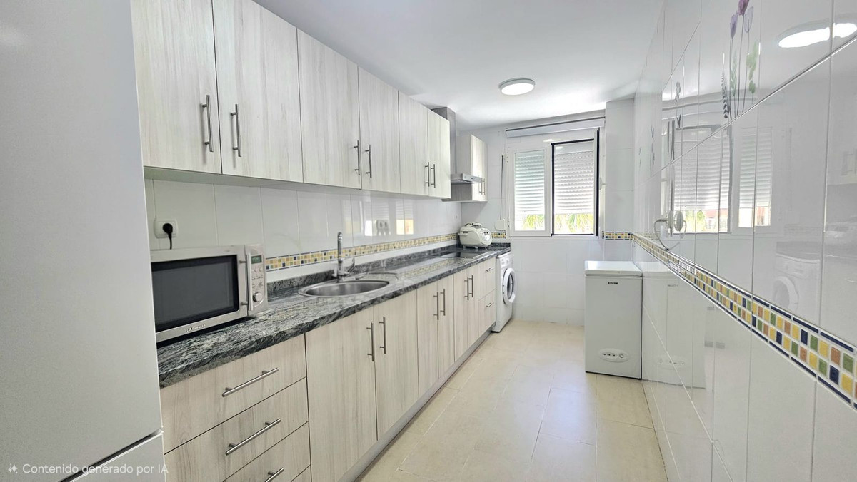 3 Bed Apartment for sale in Fuengirola Costa Del Sol, Málaga, Spain