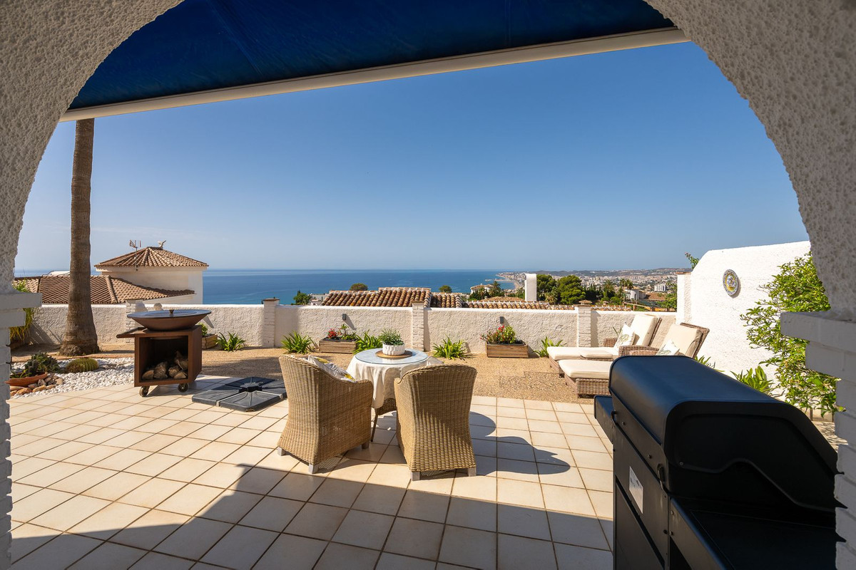 3 Bed Townhouse for sale in Benalmadena Costa Del Sol, Málaga, Spain