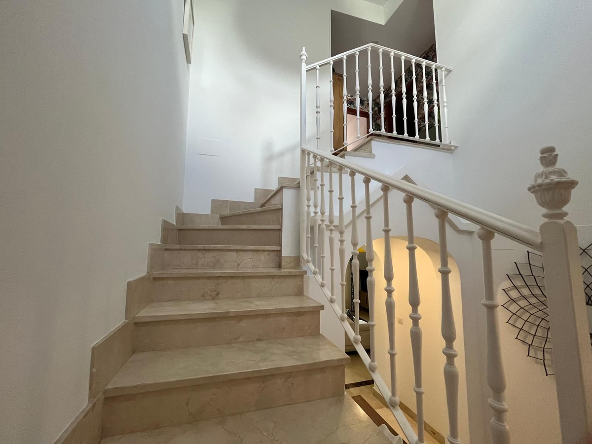 3 Bed Townhouse for sale in Estepona Costa Del Sol, Málaga, Spain