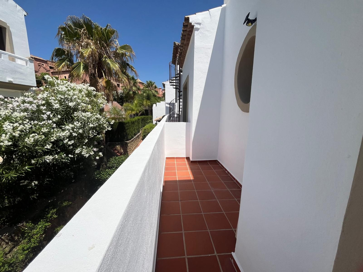 3 Bed Townhouse for sale in Estepona Costa Del Sol, Málaga, Spain