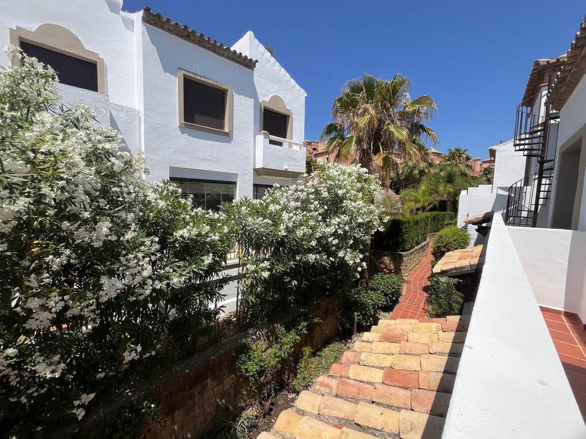 3 Bed Townhouse for sale in Estepona Costa Del Sol, Málaga, Spain