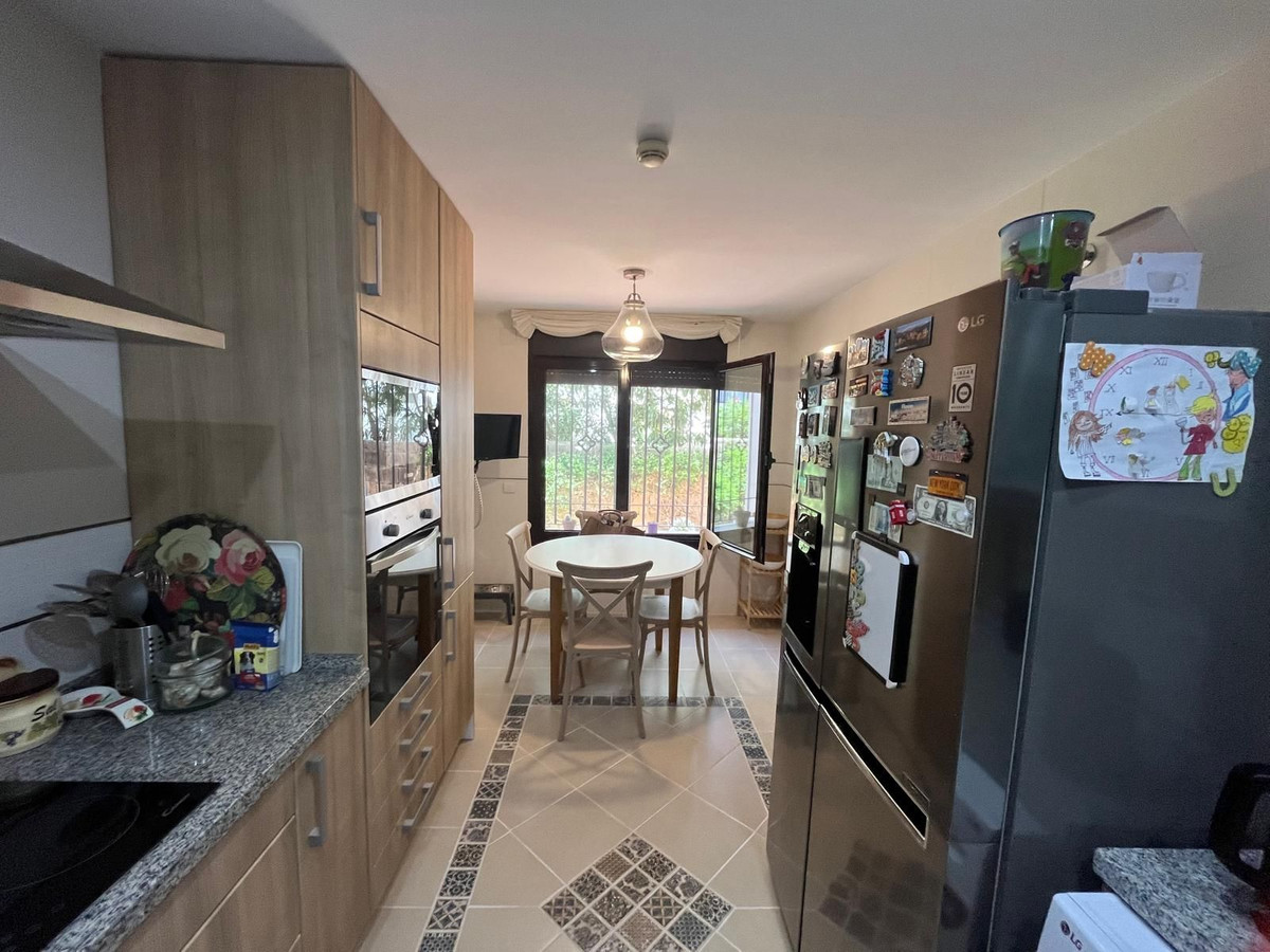 3 Bed Townhouse for sale in Estepona Costa Del Sol, Málaga, Spain