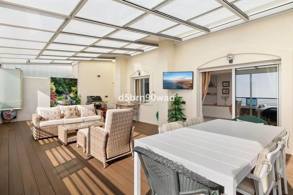 3 Bed Apartment for sale in Marbella Costa Del Sol, Málaga, Spain