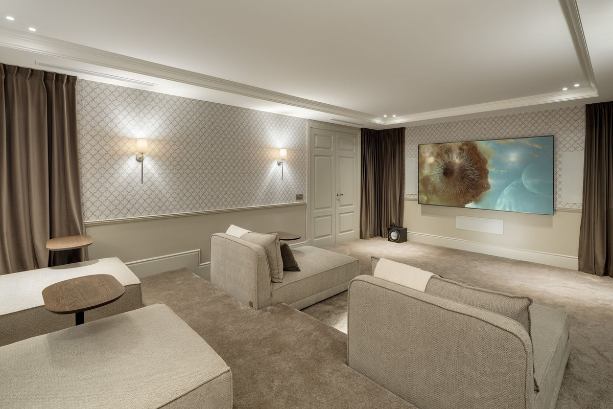 5 Bed Townhouse for sale in La Zagaleta Costa Del Sol, Málaga, Spain