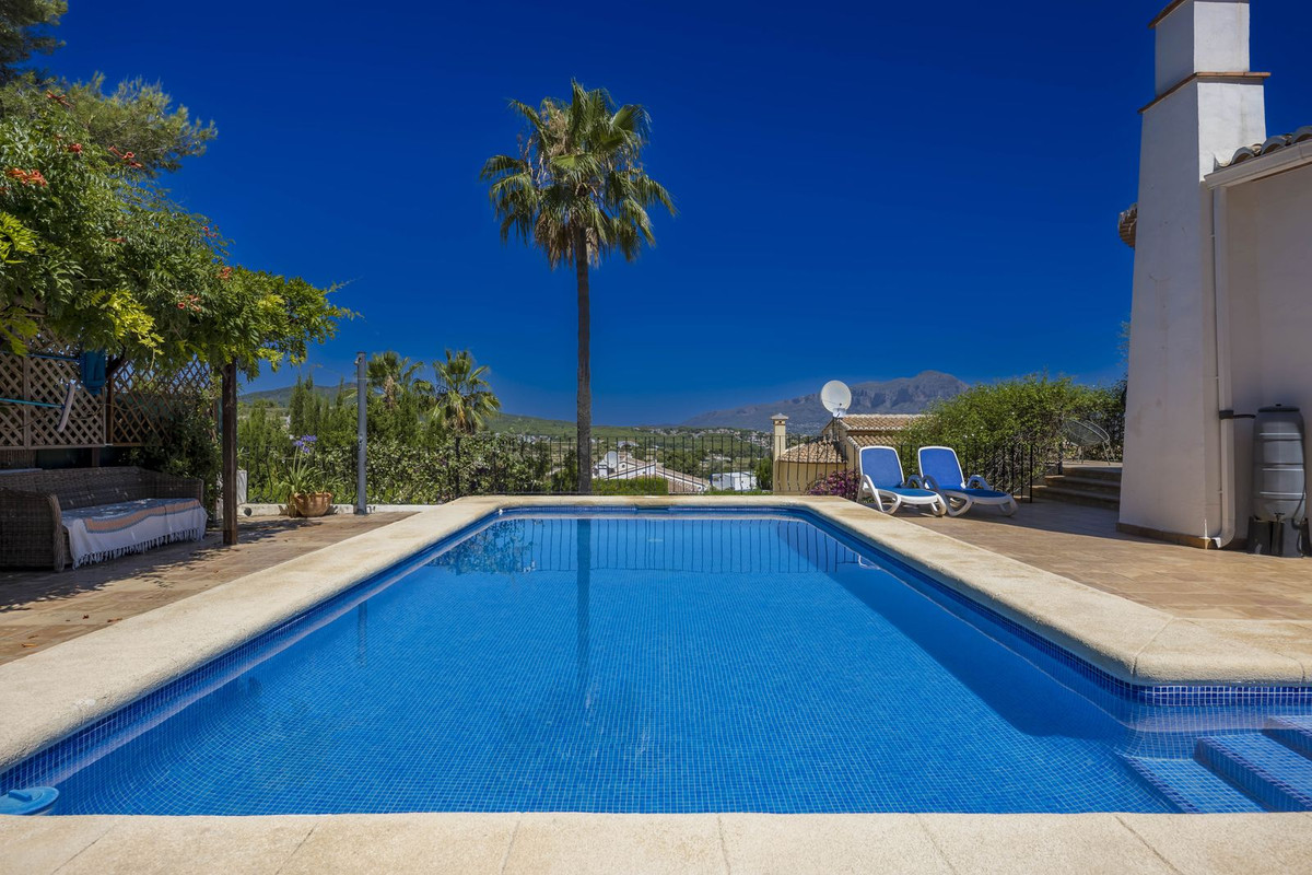 4 Bed Townhouse for sale in Benitachell Costa Blanca, Alicante, Spain