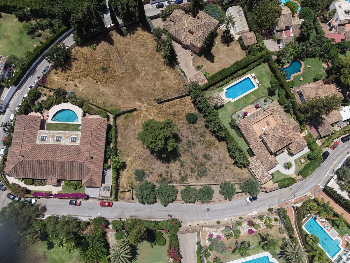 Plots for sale in Nagüeles Costa Del Sol, Málaga, Spain