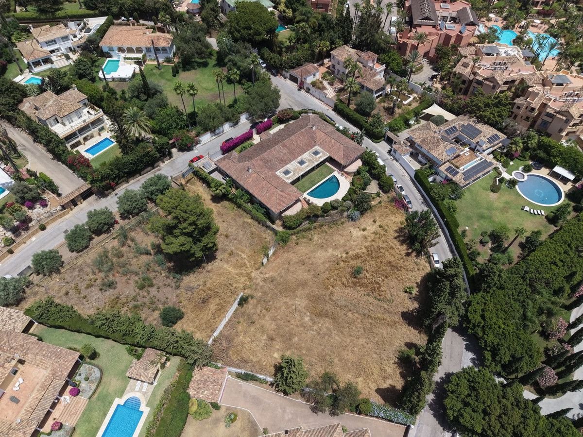 Plots for sale in Nagüeles Costa Del Sol, Málaga, Spain