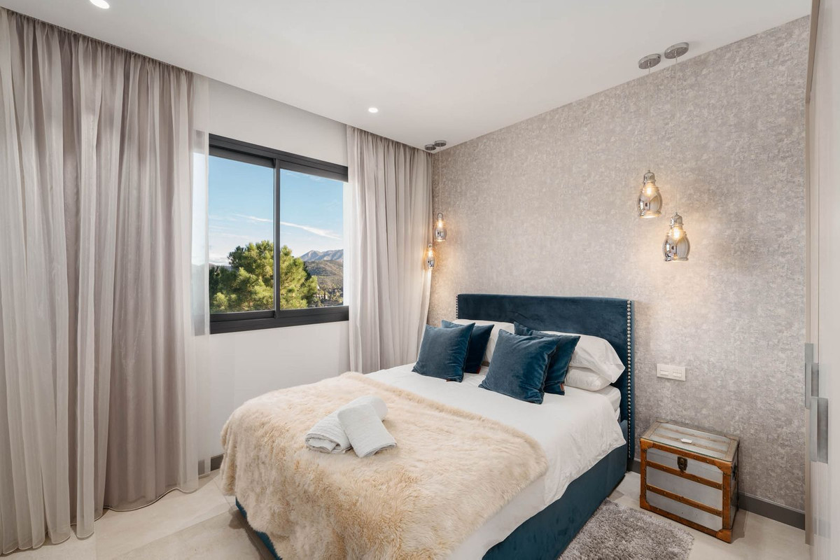 5 Bed Townhouse for sale in La Zagaleta Costa Del Sol, Málaga, Spain