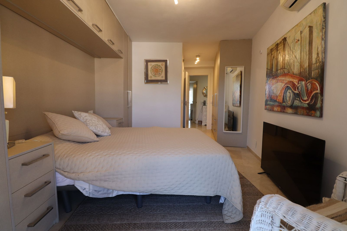3 Bed Apartment for sale in Marbella Costa Del Sol, Málaga, Spain